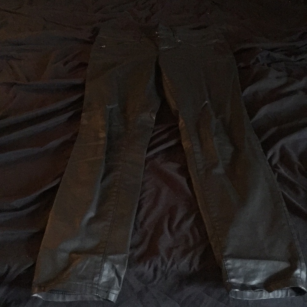 Leather skinny pants